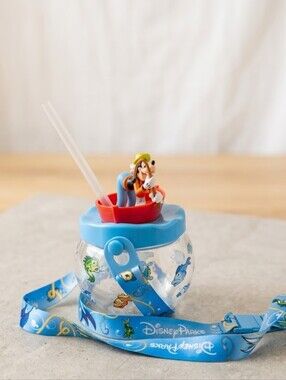 Disney Parks Goofy & Max Fishing Sipper Bottle